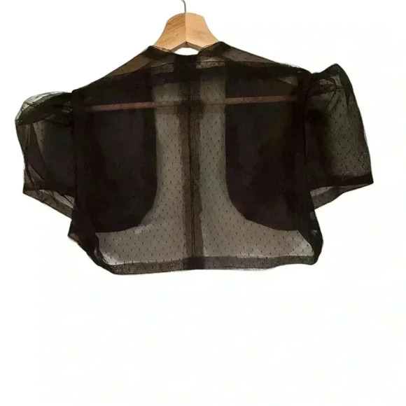 Beautiful Black Woman’s Lace puffed Sleeve Bolero Jacket - Picture 11 of 15